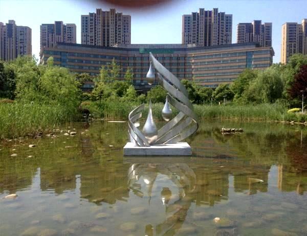 武进法制公园-不锈钢雕塑水滴